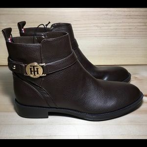 NEW Women’s Tommy Hilfiger Ankle Boots (5.5)